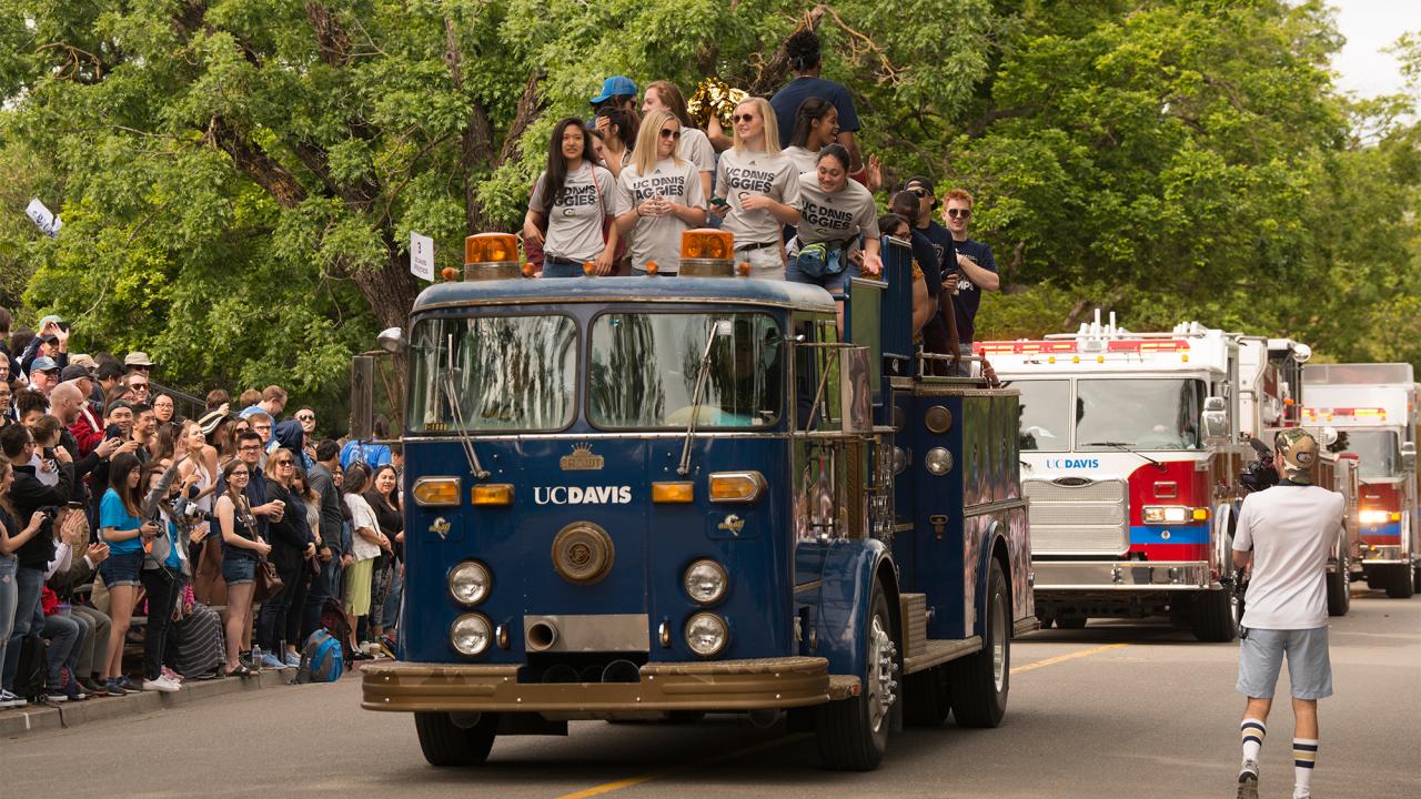 Picnic Day parade